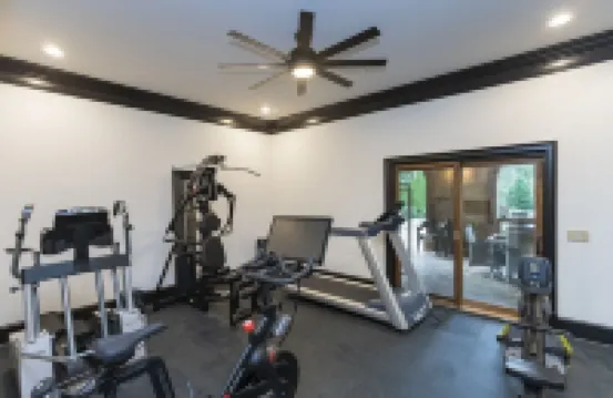 Supreme Luxury for Big Groups - Golf, Concierge, Theater, Game Room, 9 Bedrooms