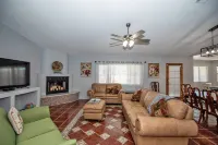 TMK-Spacious 4br home with pool for your comfort. EV charger available