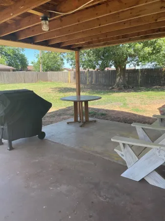 Family-sized home in quiet neighborhood in Weatherford, OK Отели в г. Кастер