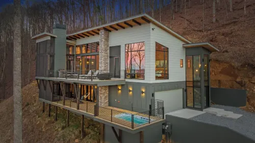 Blue Ridge Ultra Luxury with Stunning Mountain & Lake Views, Near Aska & Marina