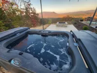 Breathtaking Mountain Cabin with Private Jacuzzi