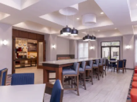 Hampton Inn & Suites St. Louis/Chesterfield Hotels in Chesterfield