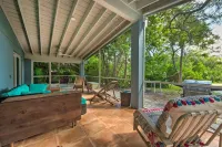 Private Gulf Beach-4 BRs- Luxury Cottage, Pet Friendly-Kayaks & SUPs-Grill