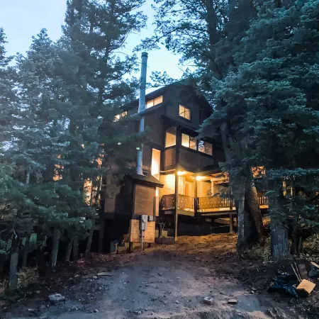 Forest Hideaway, 1 Min from Woodward, Sleeps 10