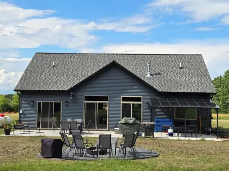 Aurora is a 3-bedroom house in Holcombe. A year-round playground for all!