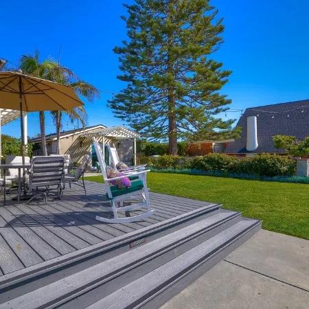Coastal Get-Away Where Summer Never Ends!