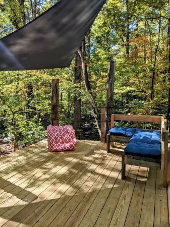 Tiny House~Creeks & River Nearby