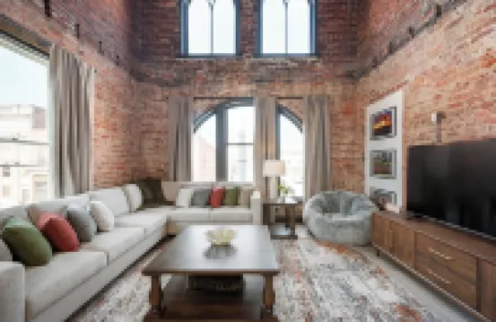 Cozy 1-bedroom apartment in fabulous Wabash with WiFi, AC 沃巴什酒店