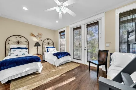 On 30A, Best View in Seacrest, 2 Primary, Large Roof deck, Balcony off 4 bdrms