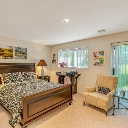 Hamptons - Pool & Private Tennis Court, Hot Tub, 2 Pickleball Courts