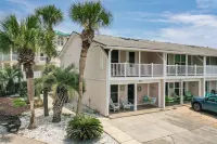 STEPS to Beach! 2B/2B, Sleeps 9! Beach, POOL, Repeat! NEW! Grill! Wagon!