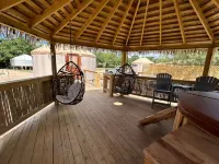 Peacock/River Yurt Village/Couples Yurt/Hot Tub/Close to Town!
