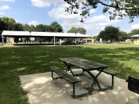 Cozy Modern 1 Bed 1 Bath next to Park!