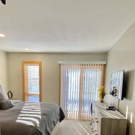 Highlands Condo LOTS OF DETAILED INFO LISTED☺️ Views for days!