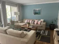 Relaxed family home - 5 min walk to the beach Hotels in Geographe