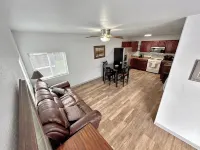 Kenai Beachfront Cabin 4 - 10min to Kenai and Kasilof rivers Hotels in Kalifornsky