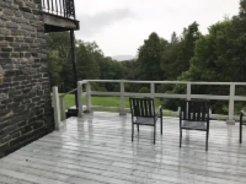 Entire Guest Suite in Haus Edelweiss on the Blue Ridge Parkway マクドウェルのホテル