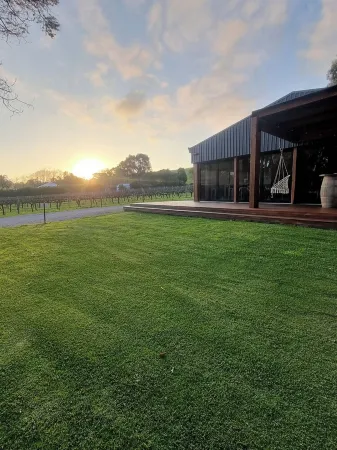 May Layne @ WayWood - Modern open plan living studio amongst the vines