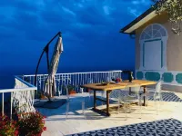NEW !! House with private pool, seaview and garden