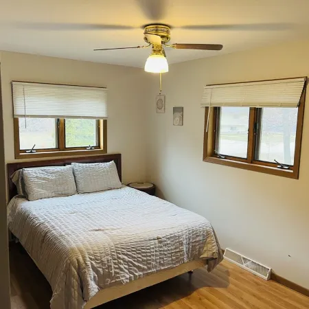 Amazing 3 bedroom 3 bath Lake drive resort house