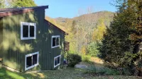 Killington Area Home - 4-Seasons & Hot Tub. Sleeps 13+