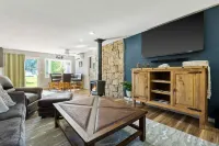 Mountain Bliss! a Beautiful Kalispell Home Hotels in Kalispell