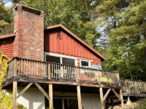 Grandmas Cottage on the River and the Rail Trail in Wolfeboro Hotels in Wolfeboro