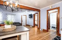 City Slicker | 2BR 1 BA Home I Fire Pit