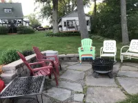 Lakefront Cottage 2 min to downtown - 3-Star