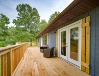 Brand New Farmhouse Style Listing with views of the beautiful Spring River! Hotels in Fulton County