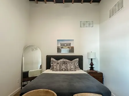 2E Historic Square View