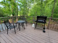 Serene 3-Bedroom Home with Dome, Hot Tub, Sauna