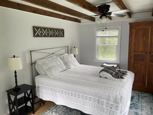 Coastal Farmhouse Getaway!
