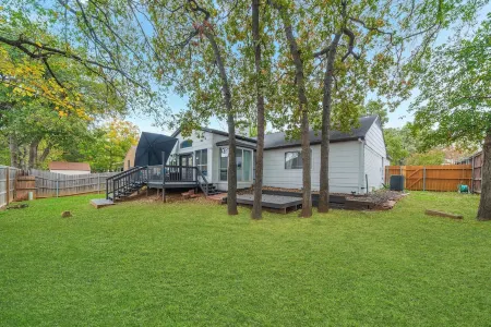 Luxury in Euless - Close to DFW Airport and Cowboy Stadium