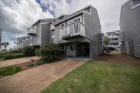 Guest Fave! Cute, Comfy, Beachside Neighborhood, 2 Pools! Great for Children!