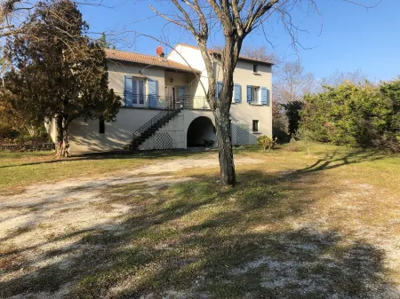 Villa à la campagne Отели в г. Ардеш