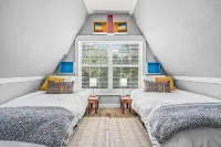 ★Hilltop Wooded Bliss♥ - Secluded Near Lake Fenced