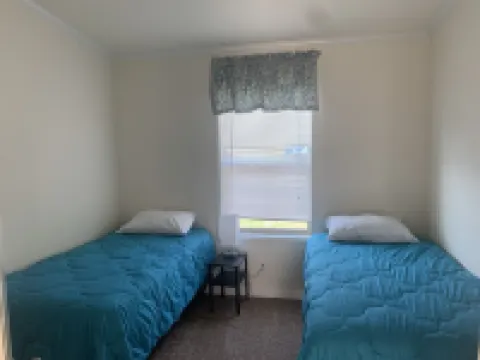 Buck House By The Bay- 4 Season Rural Cozy Cabin Hotels in Nasewaupee