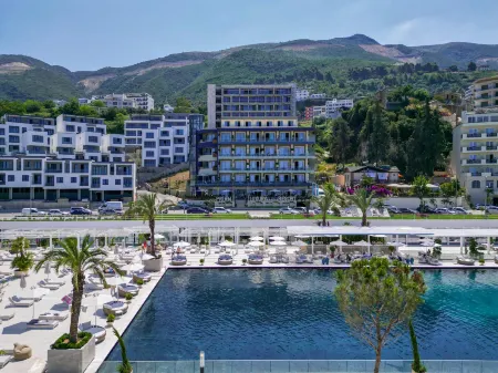 Hotel Vlora Priam, Affiliated by Melia Отели рядом с достопримечательностью «Plaża»