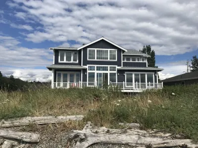 Oceanfront at Sandy Point Shores. Hotels in der Nähe von Silver Reef Casino