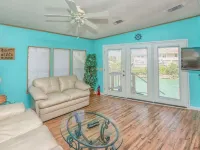 Waterfront 80' heated pool hottub Gorgeous views 20 mins to Key West & Marathon