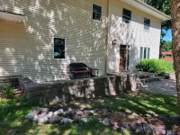 Charming remodeled 4-Bedroom home with fire pit
