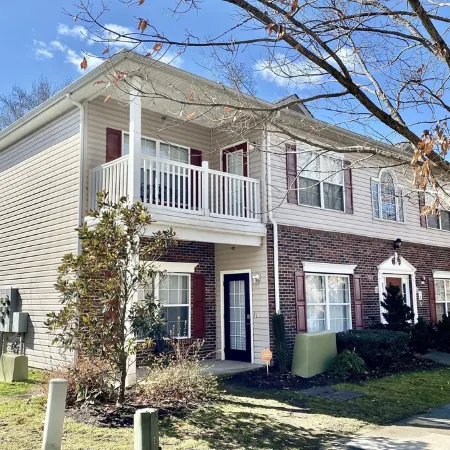 Lake Norman Condo near Charlotte! Great Location steps from downtown Cornelius!