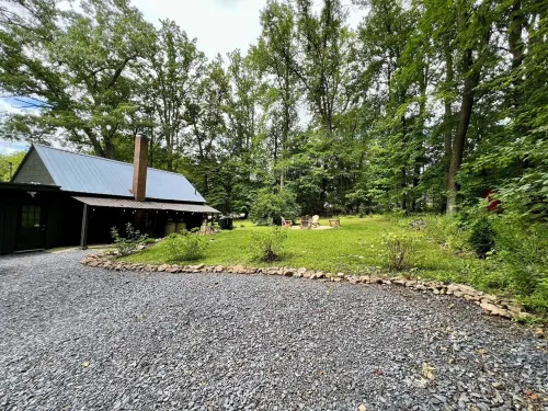 Hooting Haus - Hot Tub - Fire Pit - Cabin Retreat