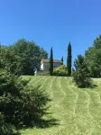 Old house in lush greenery on the road to St Cirq Lapopie Hotels near Maison du 15e siècle