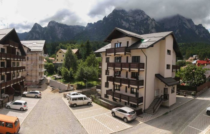 Mountain Valley View