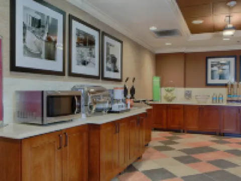 Hampton Inn Atlanta-Canton Hotels in Canton