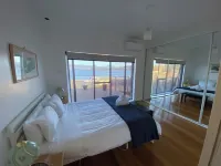 Waterfront 3 Bedroom House 10 min From Hobart