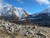 T2 apartment at the foot of the slopes, south-facing Hotel a Saint-etienne-en-Devoluy