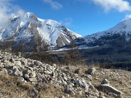 T2 apartment at the foot of the slopes, south-facing Отели в г. Сент-Этьен-ан-Деволюи